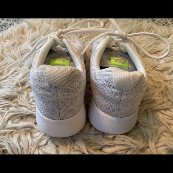 Nike running shoes - Picture 2 of 5